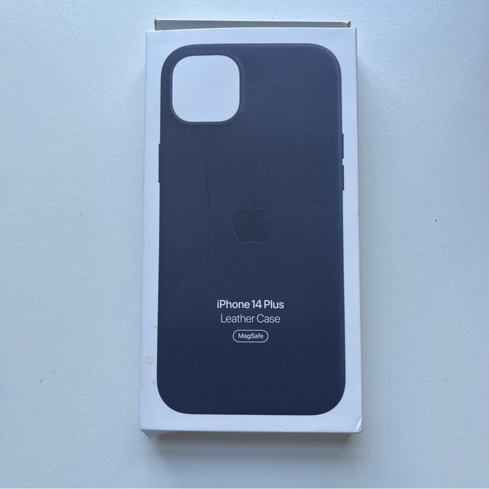 Apple Leather Case with MagSafe for iPhone 14 Plus - Navy NWT